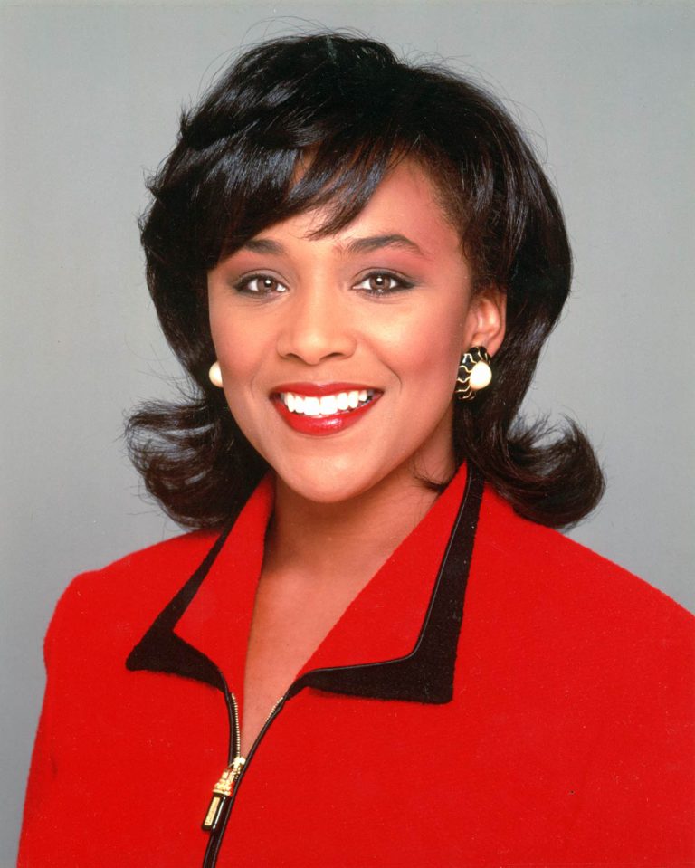 Hire Tv Anchor Debbye Turner Bell For Your Event Pda Speakers