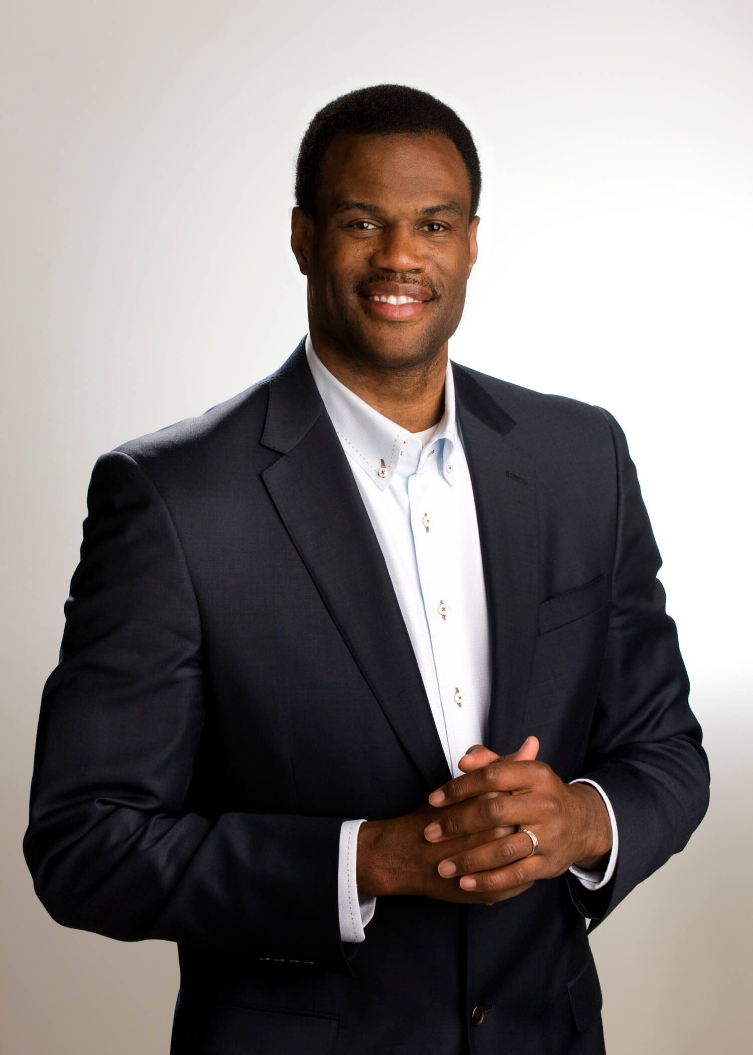 Hire NBA Great David Robinson for Your Event | PDA Speakers