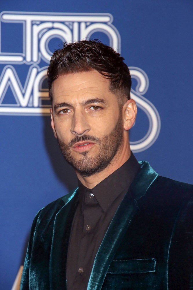 Jon B