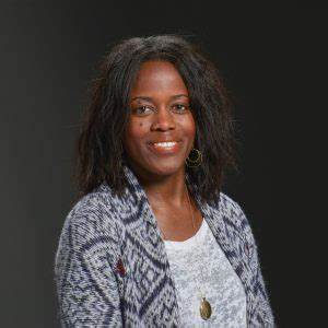 Mandë Holford