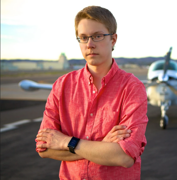 Hire Pilot Matt Guthmiller for your Event | PDA Speakers